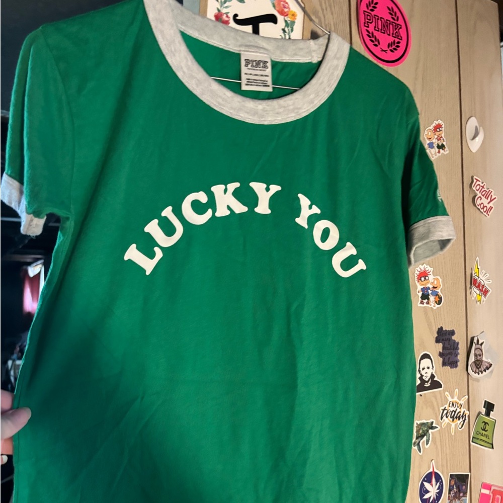 VS PINK ST PATRICKS DAY SHIRT!!! 🍀